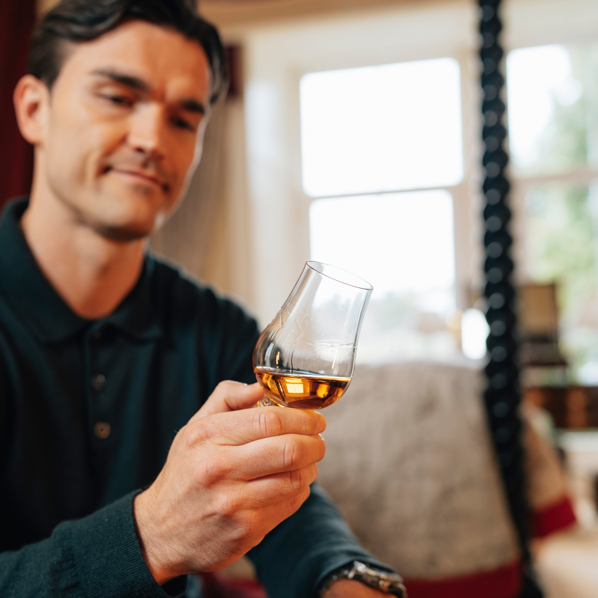 Set de degustación The Glencairn Glass (3 copas de Whisky y 1 bandeja de madera)