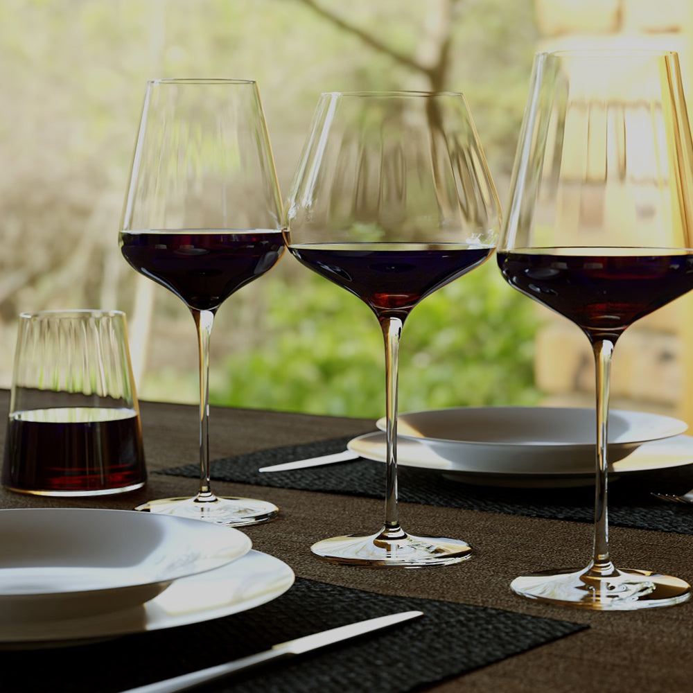 Elegantes Bordeauxkelch Set kaufen, ideal für stilvolle Weinabende mit Freunden und Familie