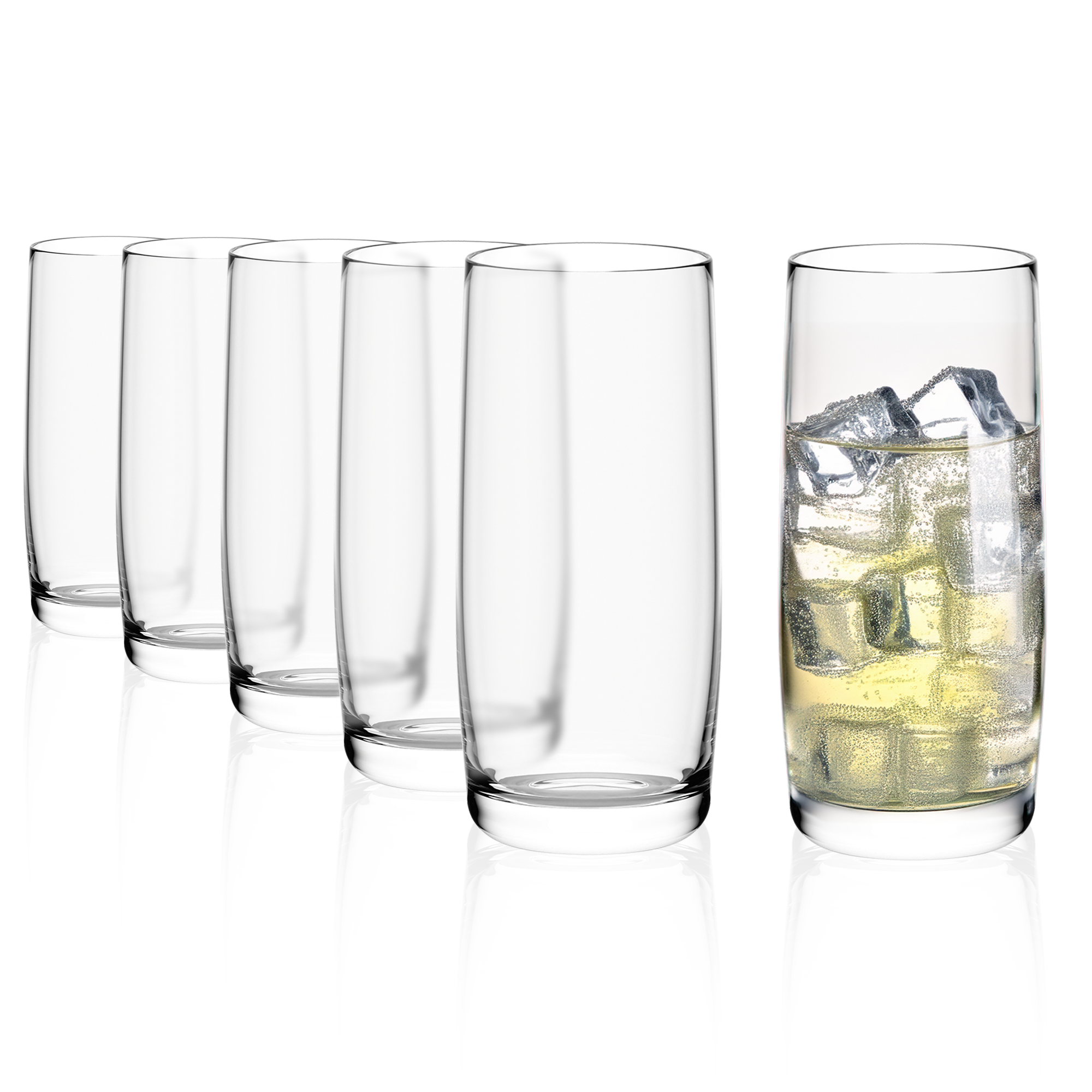 Transparente, hochwertige Cocktailgläser von Stölzle Lausitz mit Eiswürfeln und Getränk