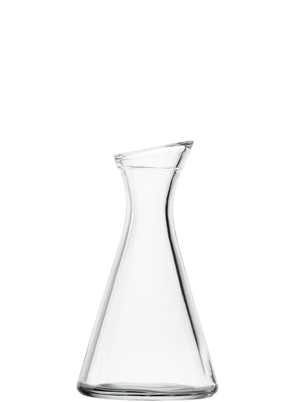 Hochwertige Karaffe Made in Germany aus klarem Glas mit eleganter Form für stilvolles Servieren