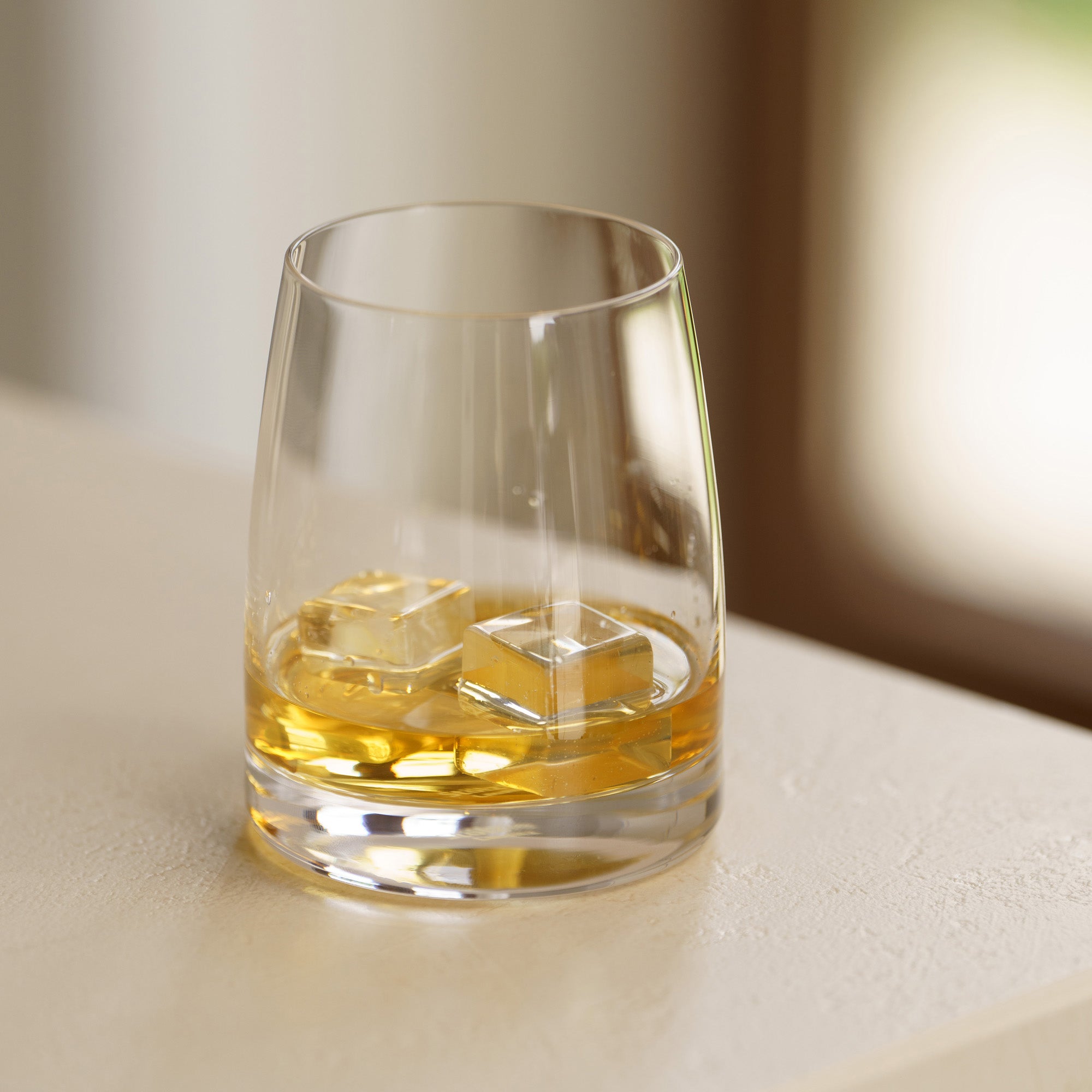 Stölzle Lausitz Whisky D.O.F. Gläser Set mit Kristallglas und eleganter Form für den perfekten Whiskygenuss