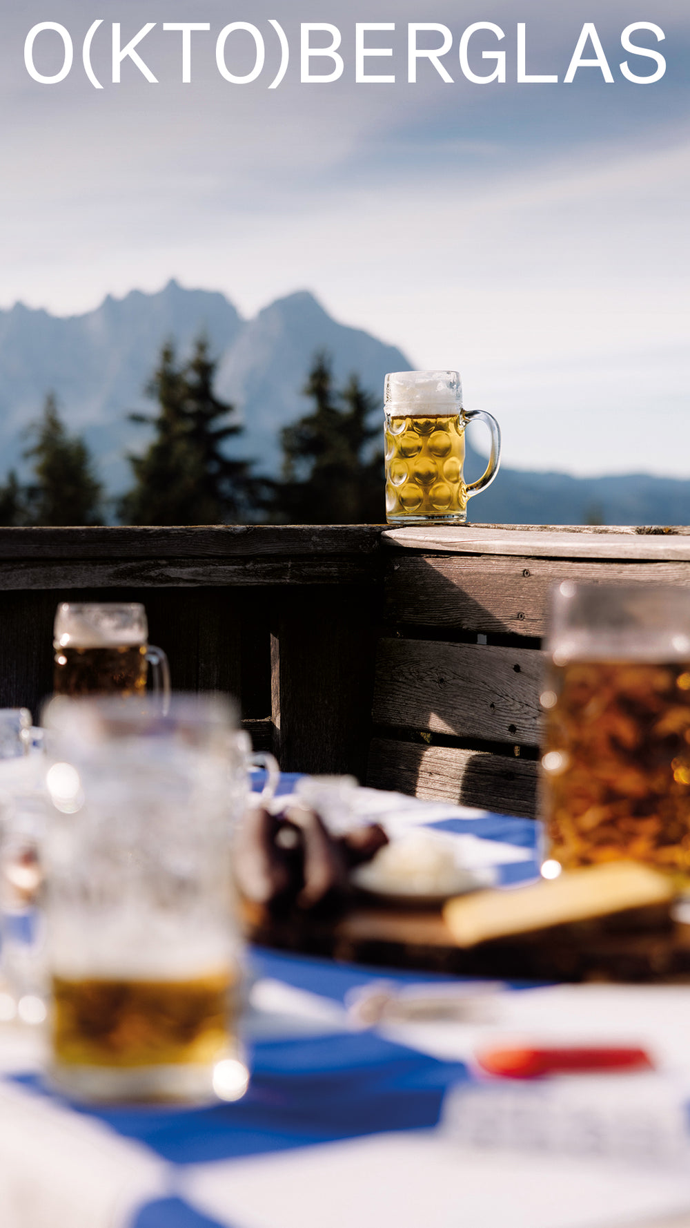 oktoberfest bierglaeser berge oberglas