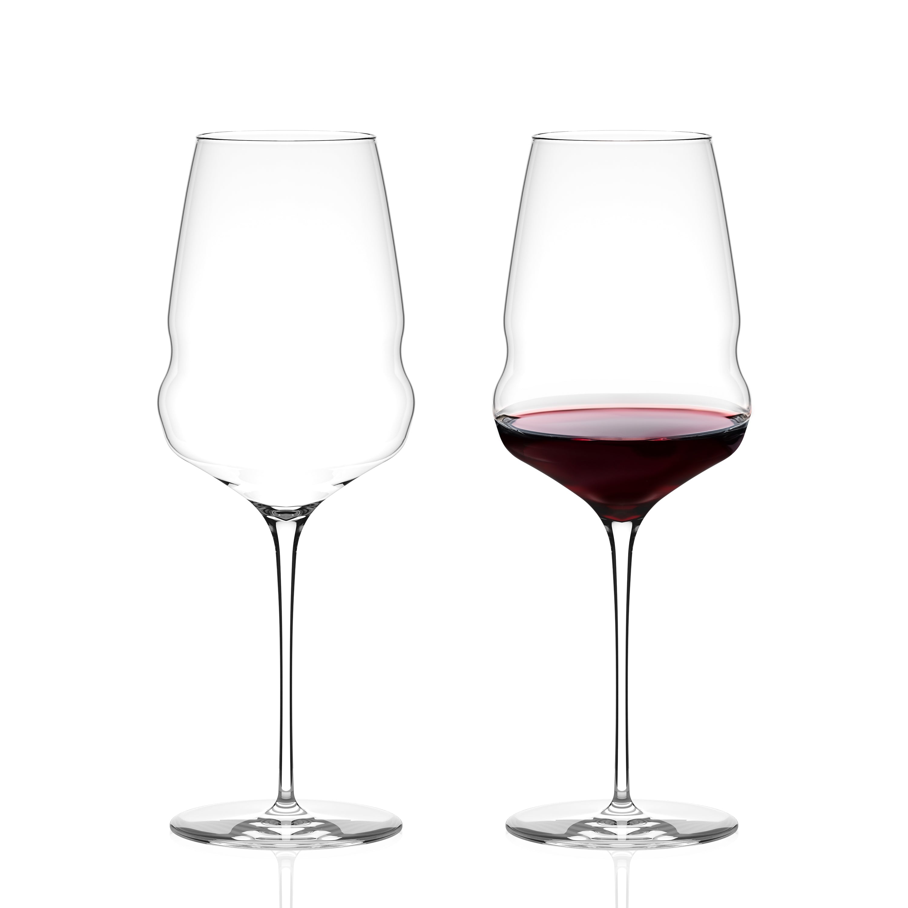 Stölzle Lausitz Weingläser Set aus klarem Glas, eines gefüllt mit rotem Wein, elegantes Design
