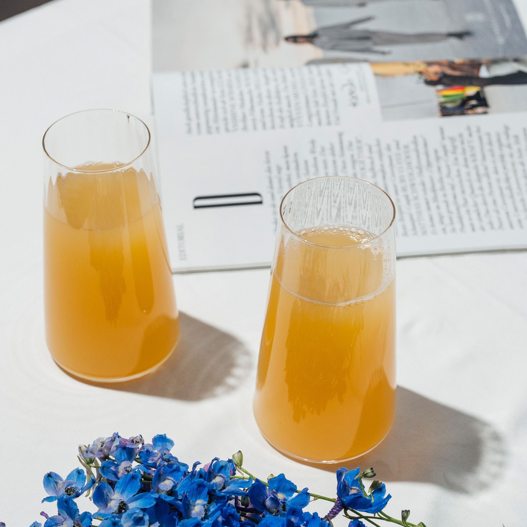 Stölzle Lausitz Longdrinkbecher Set mit zwei eleganten Gläsern für erfrischende Getränke