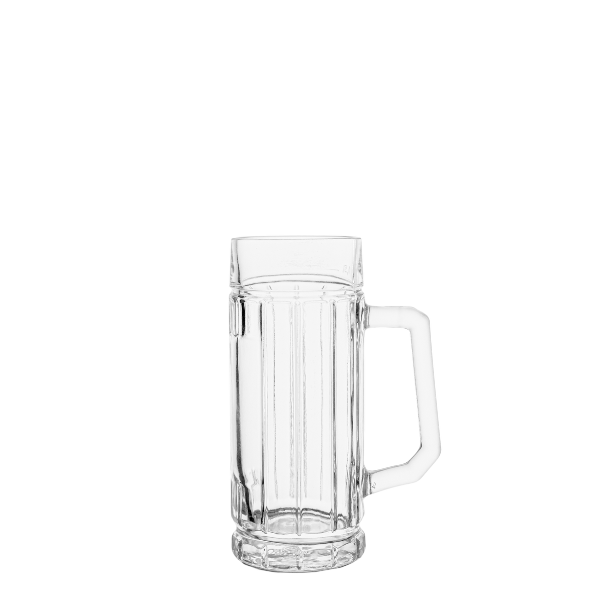 Oberglas Gambrinus Schnapsglas 40ml, leer vor hellem Hintergrund